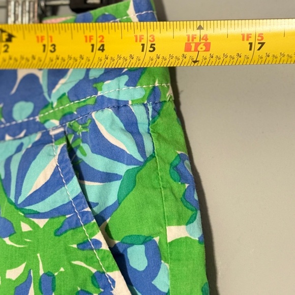 Lilly Pulitzer Green and Blue Floral Shorts - Picture 6 of 7